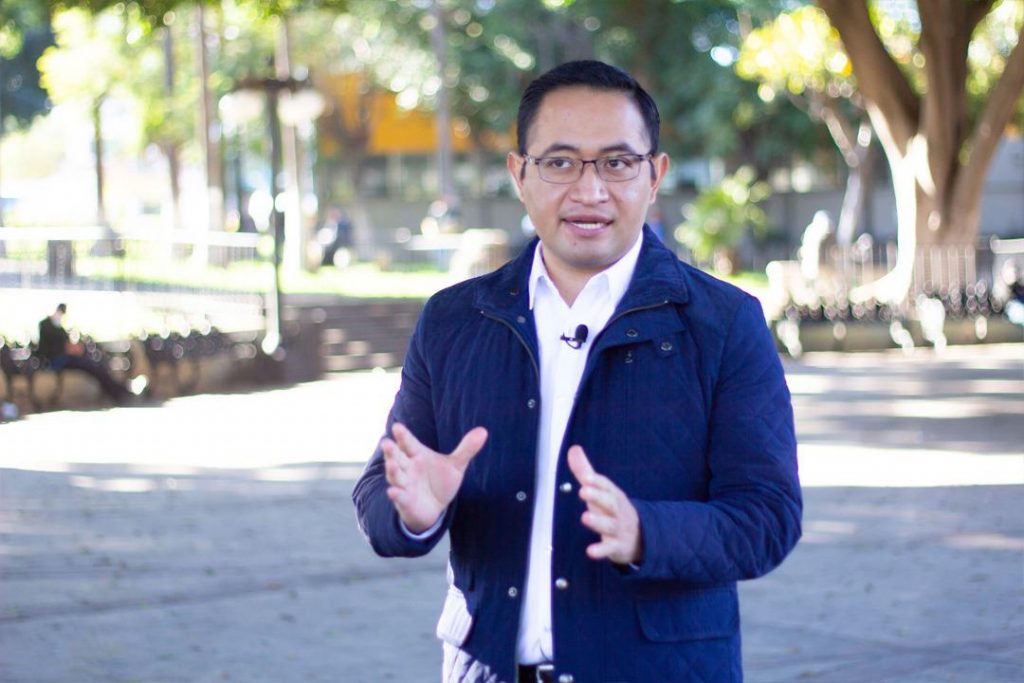Héctor Cruz, diputado, esclavitud, DIF