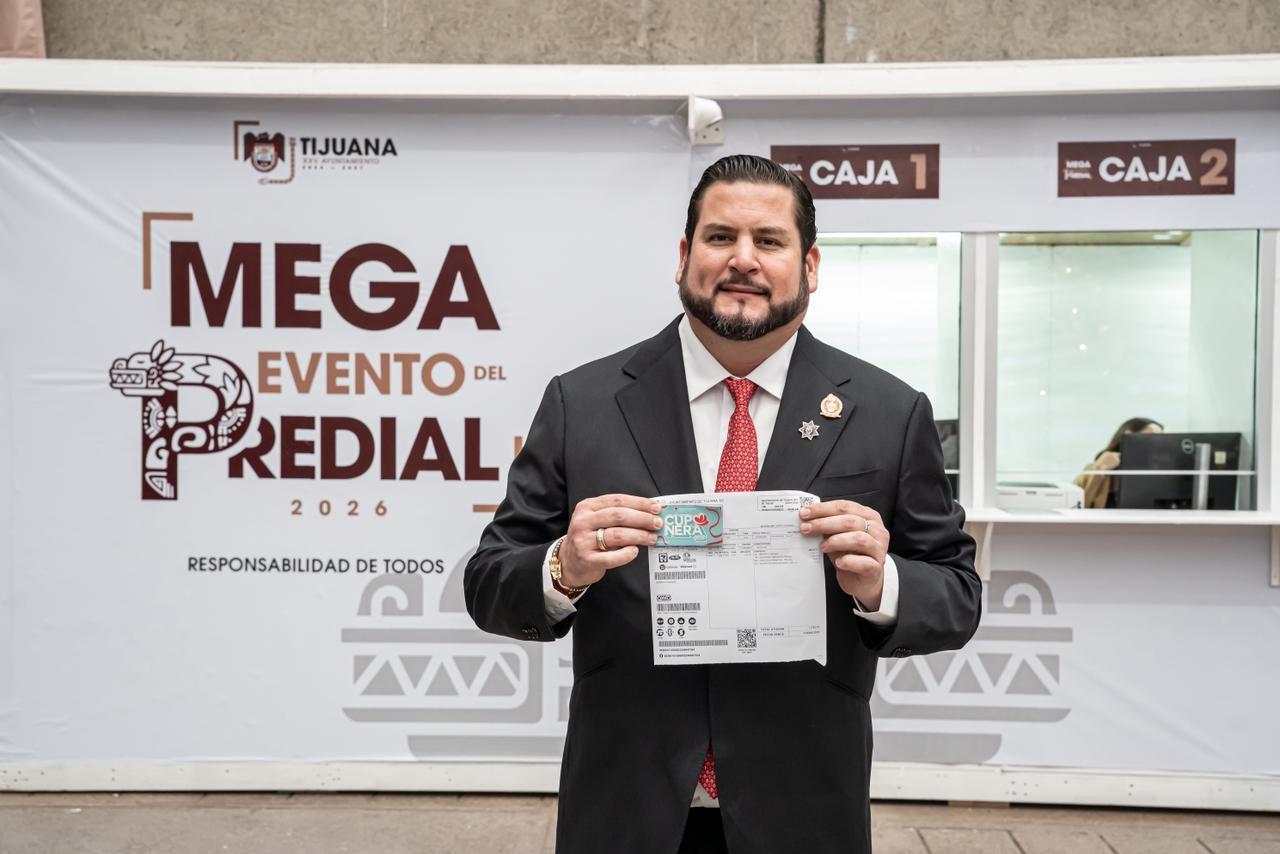 Cumple Ismael Burgueño con el pago de su Impuesto Predial - Tijuana ...